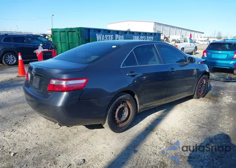 2007 Toyota Camry Le z USA, uszkodzony, nr VIN 4T1BE46K37U551502